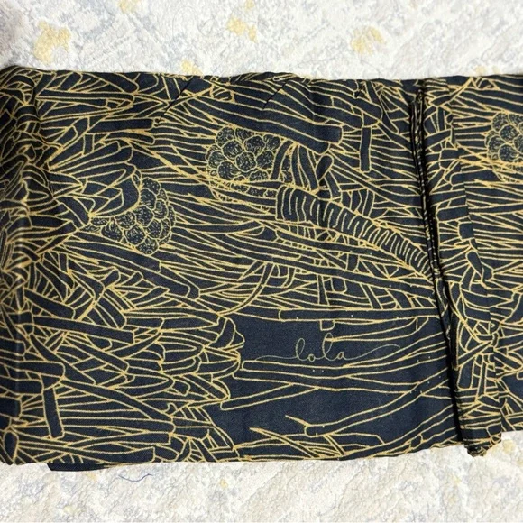 Simply Sisters Pareo (Beach Sarong) - Picture 2 of 2